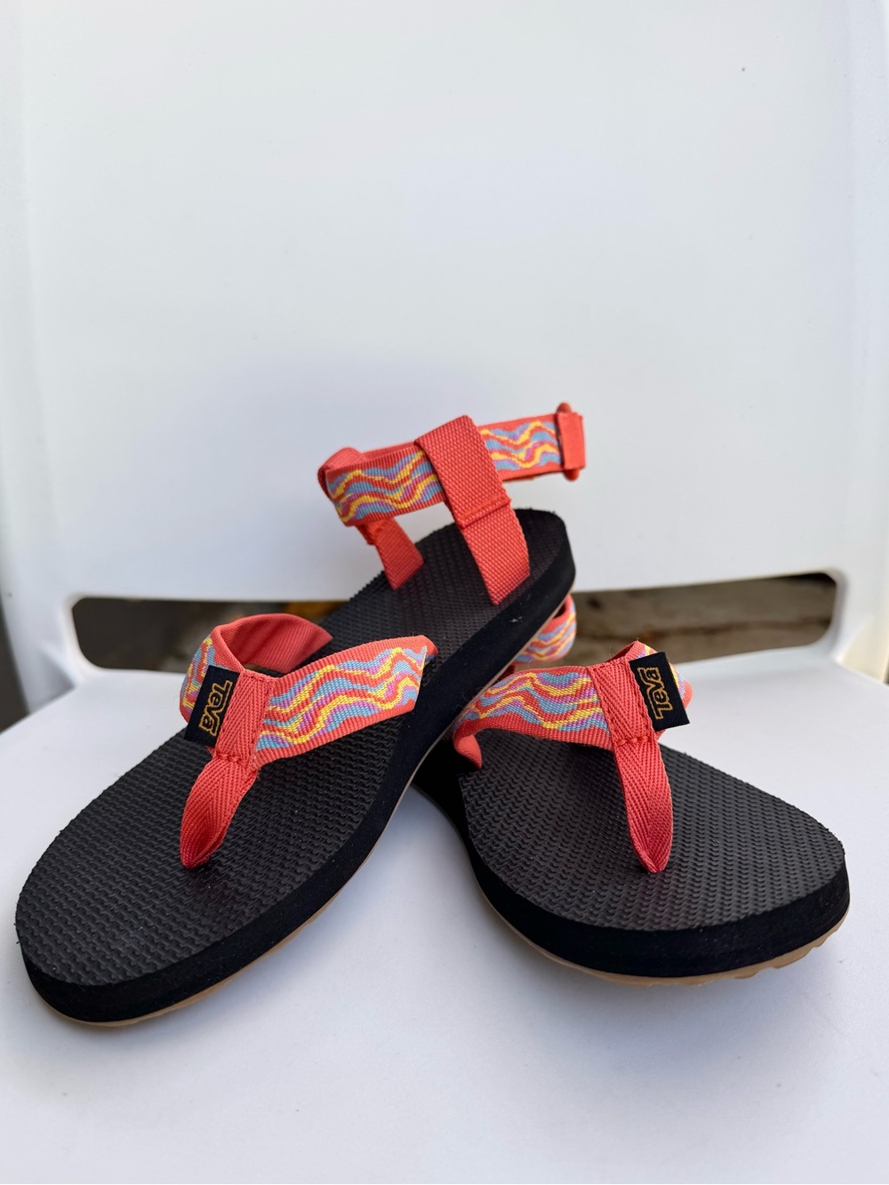Teva Women’s Coral Wave-Pattern Sandals